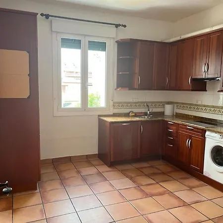 Precioso Piso En Centro A 150 Metros De La Playa * Laredo